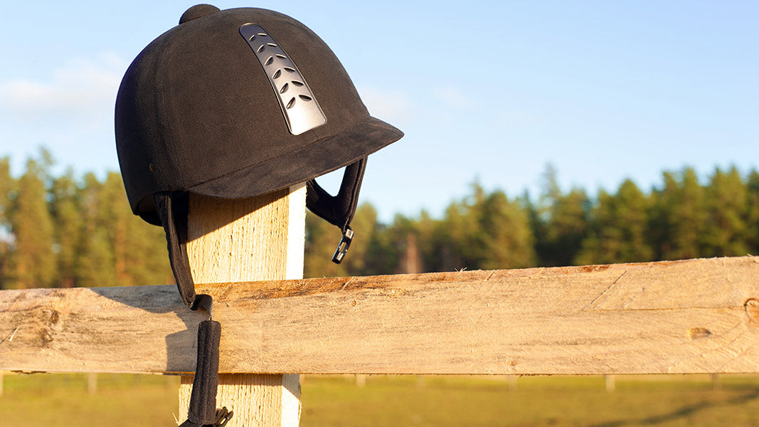 How To Choose and Buy a Riding Helmet – Lauras-Saddlery